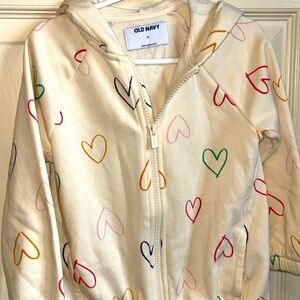 NWOT kids heart zip up hoodie with pockets size 4T
